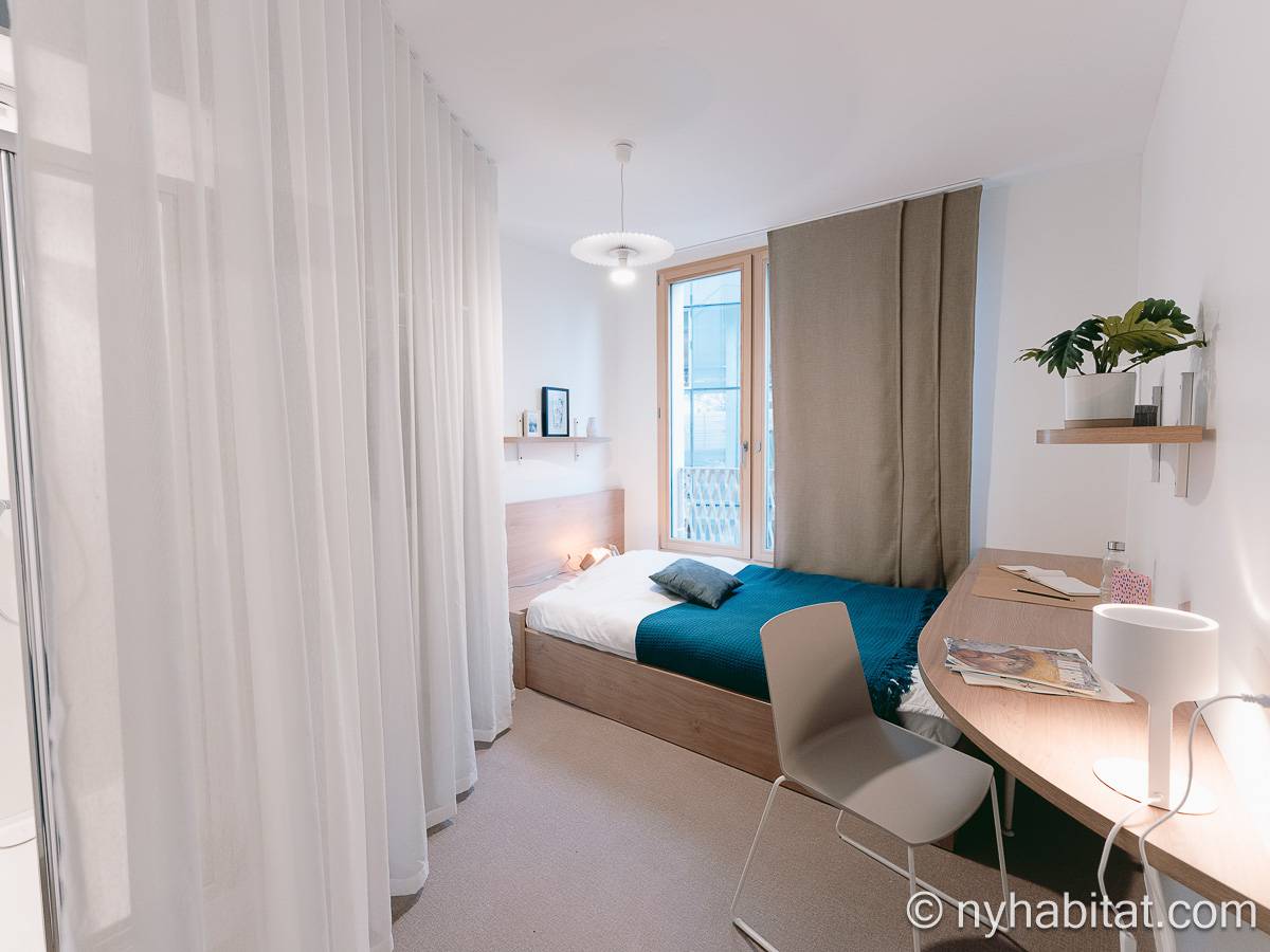 Bedroom - Photo 1 of 4