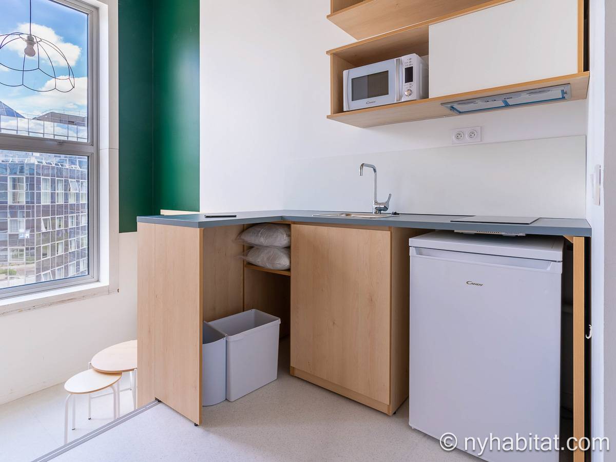 Kitchen - Photo 2 of 2