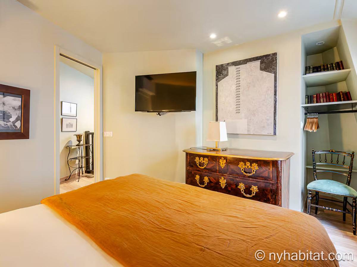 Bedroom 1 - Photo 3 of 4