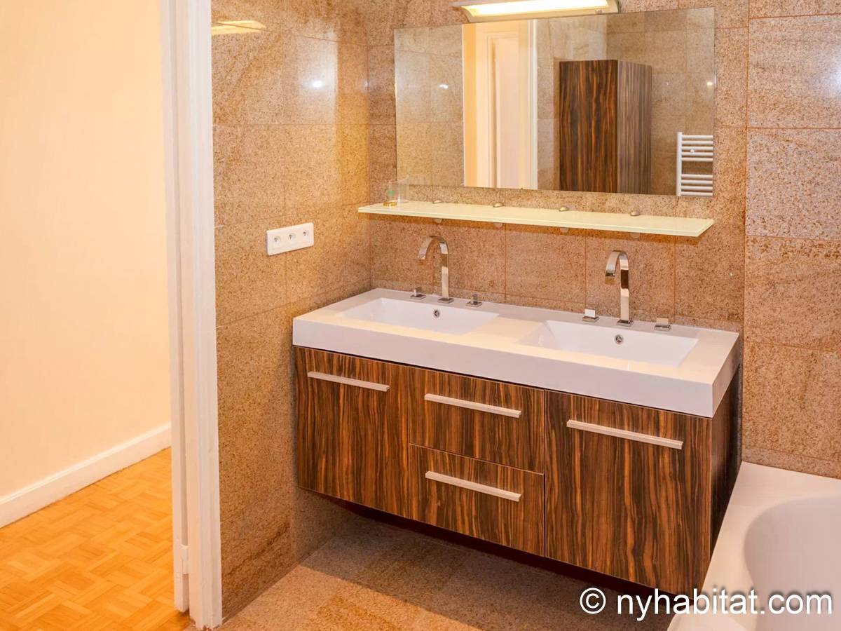 Baño 1 - Photo 3 de 3