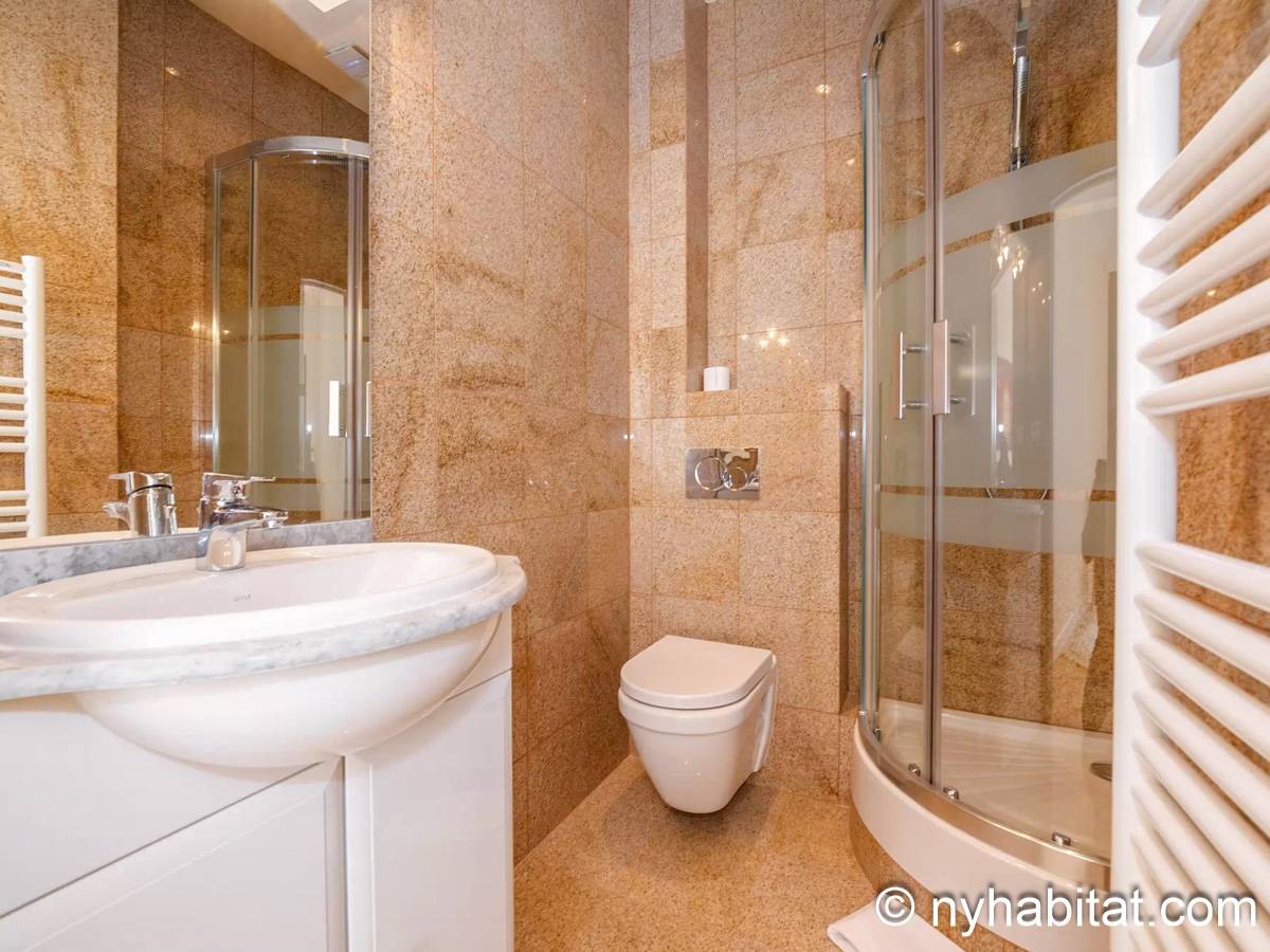 Baño 2 - Photo 1 de 2