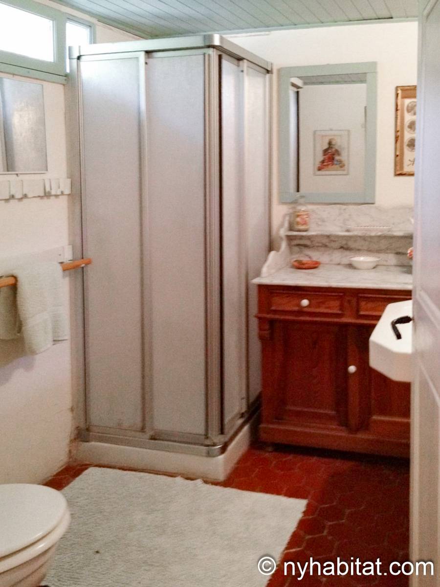 Bathroom 1 - Photo 1 of 1