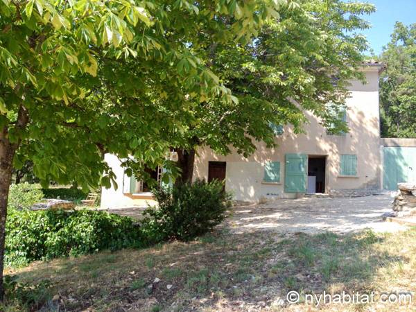 Bathroom 2 - Photo 4 of 4