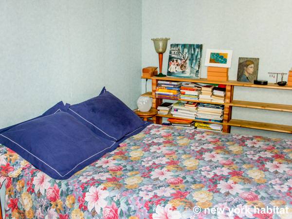 Schlafzimmer 2 - Photo 2 von 3