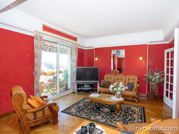 South France Accommodation: 2 Bedroom Apartment Rental in Marseille ...