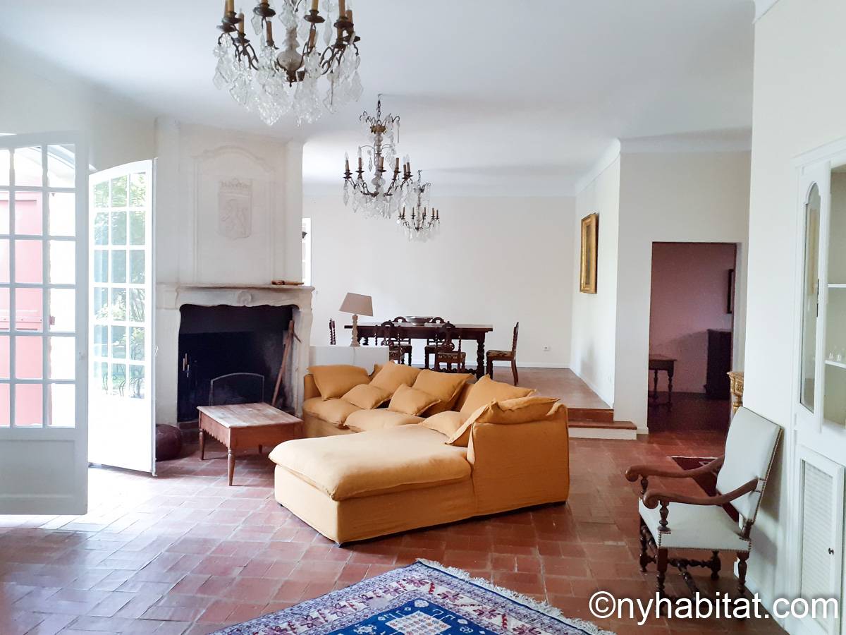 South France Apartment 5 Bedroom Villa Rental in Aix en Provence