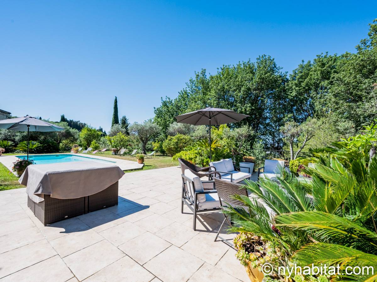 South of France Grasse, French Riviera - 4 Bedroom accommodation bed breakfast - Apartment reference PR-389
