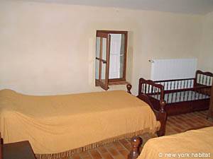 Schlafzimmer 1 - Photo 3 von 3 Schlafzimmer 1 - Photo 3 von 3