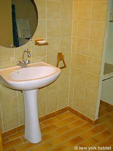 Badezimmer - Photo 1 von 2 Badezimmer - Photo 1 von 2