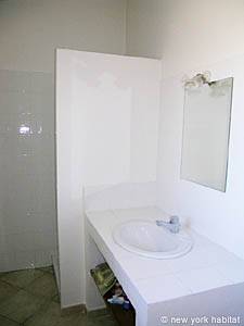 Bathroom 1 - Photo 4 of 4