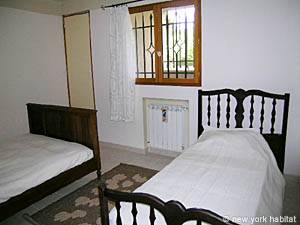 Schlafzimmer 2 - Photo 1 von 6