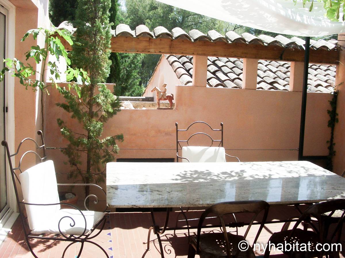 South of France Aix en Provence, Provence - 2 Bedroom apartment - Apartment reference PR-654
