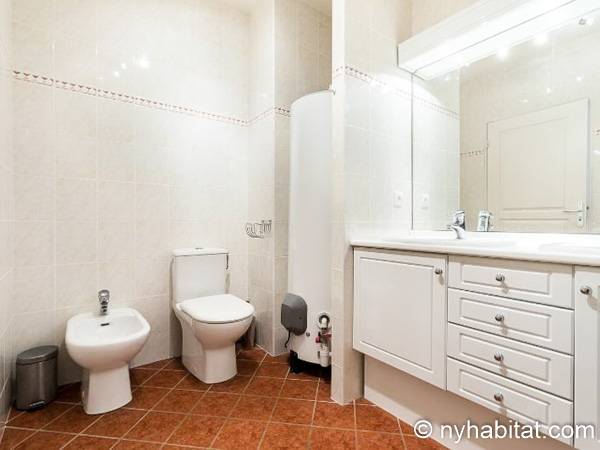 Bathroom 3 - Photo 2 of 2