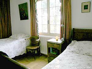 Bedroom 4 - Photo 2 of 6