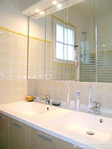 Bathroom 2 - Photo 1 of 3