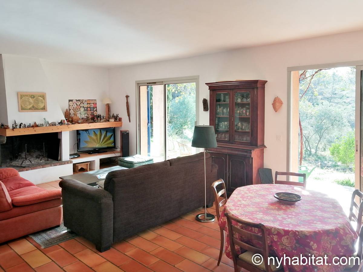South of France Ventabren, Provence - 5 Bedroom accommodation - Apartment reference PR-837