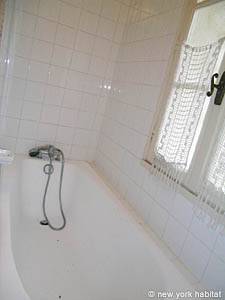 Salle de bain 1 - Photo 2 sur 2