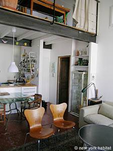 Living room - Photo 9 of 27