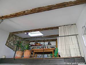 Living room - Photo 20 of 27