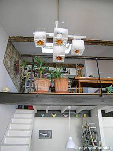 Living room - Photo 22 of 27