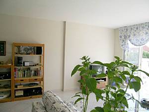 Wohnzimmer - Photo 11 von 13