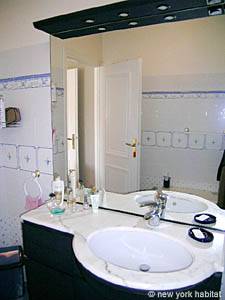 Badezimmer 1 - Photo 2 von 4