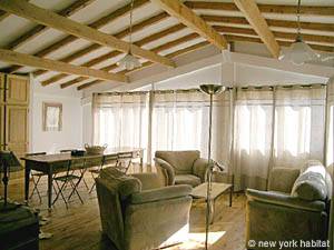 Living room - Photo 2 of 7