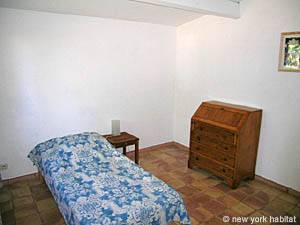 Bedroom 2 - Photo 3 of 4