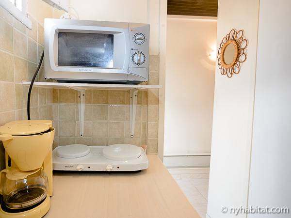 Kitchen - Photo 4 of 4