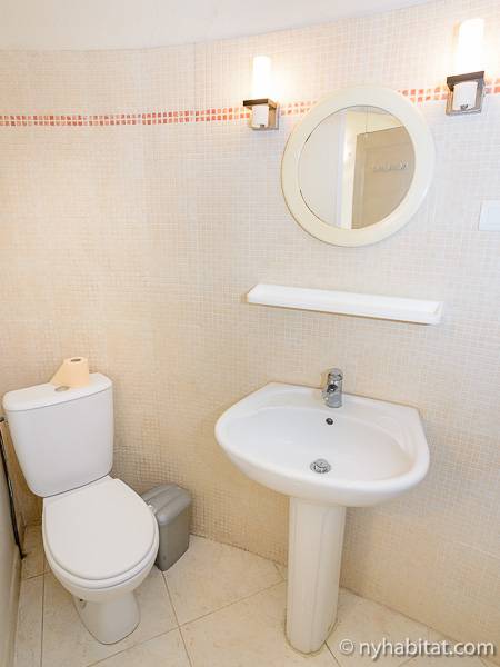 Bathroom - Photo 3 of 3