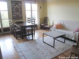 Living room - Photo 2 of 8