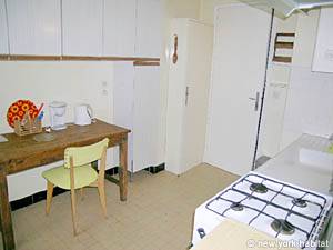 Kitchen - Photo 3 of 5