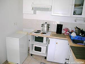 Kitchen - Photo 3 of 3