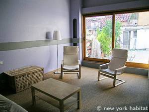 Living room - Photo 1 of 5