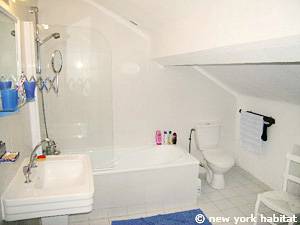 Salle de bain 1 - Photo 3 sur 4