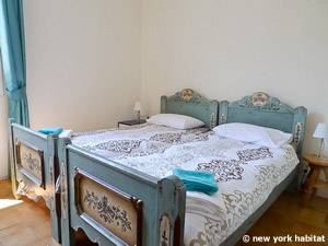 Bedroom 1 - Photo 3 of 5 Bedroom 1 - Photo 3 of 5