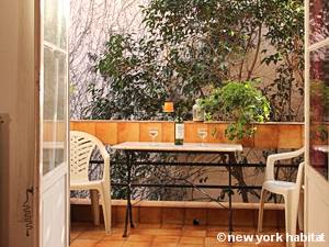 Living room - Photo 7 of 8 Living room - Photo 7 of 8