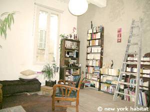 Living room - Photo 2 of 7