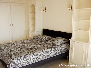 Camera 1 - Photo 4 di 6