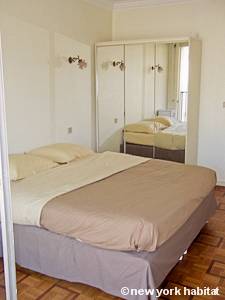 Camera 2 - Photo 2 di 4