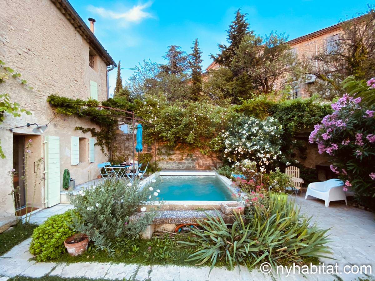 Sud de la France Crillon-le-Brave, Provence - T3 appartement location vacances - Appartement référence PR-1160