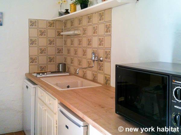 Kitchen - Photo 1 of 4