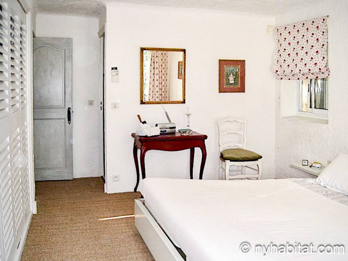 Bedroom 1 - Photo 1 of 2