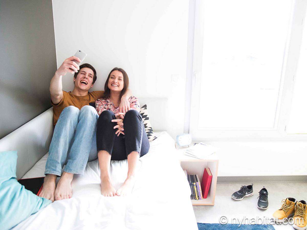 Bedroom - Photo 2 of 2