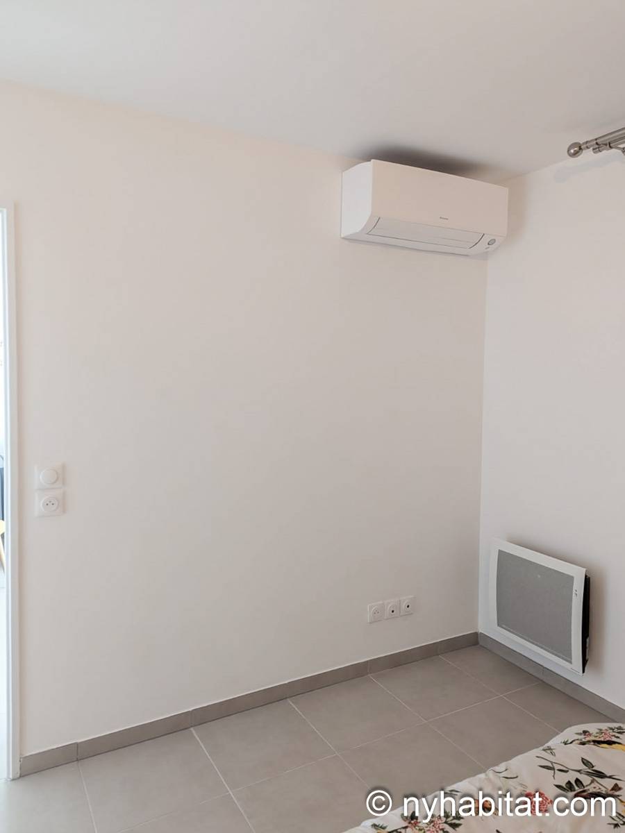 Bedroom - Photo 5 of 5