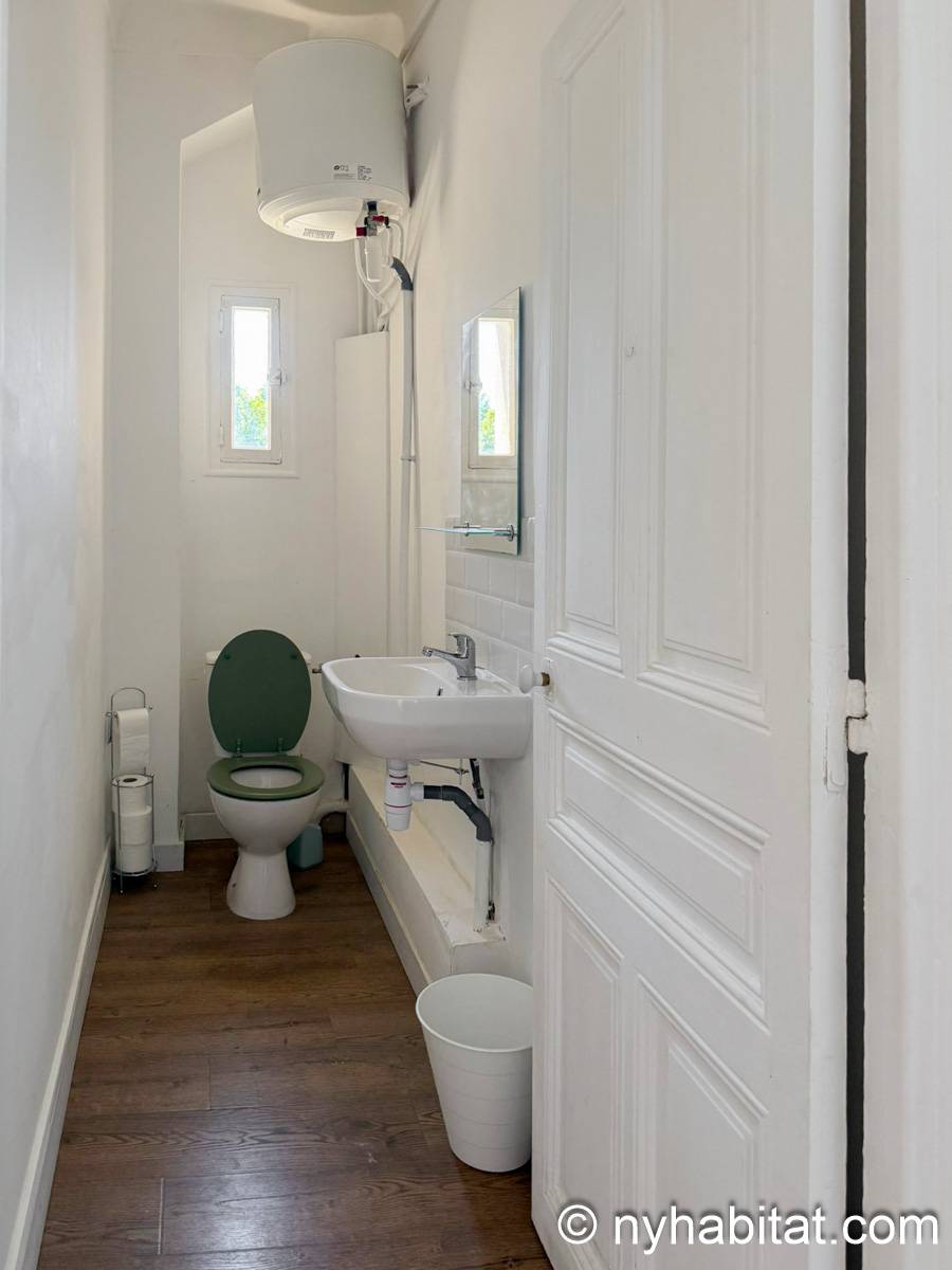 Bathroom 2 - Photo 1 of 1