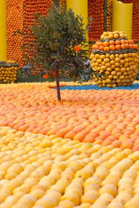 Celebración cítrica en Menton durante las fiestas del limón