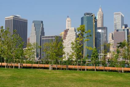 Vista de Nueva York desde el Parque del Puente de Brooklyn
