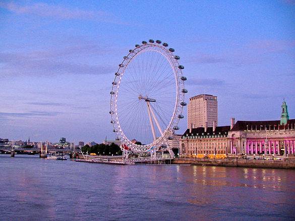 Foto del río Támesis, London Eye y County Hall