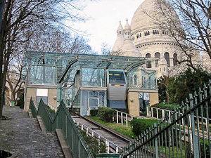 Imagen del funicular de Montmartre y el Sacré-Cœur